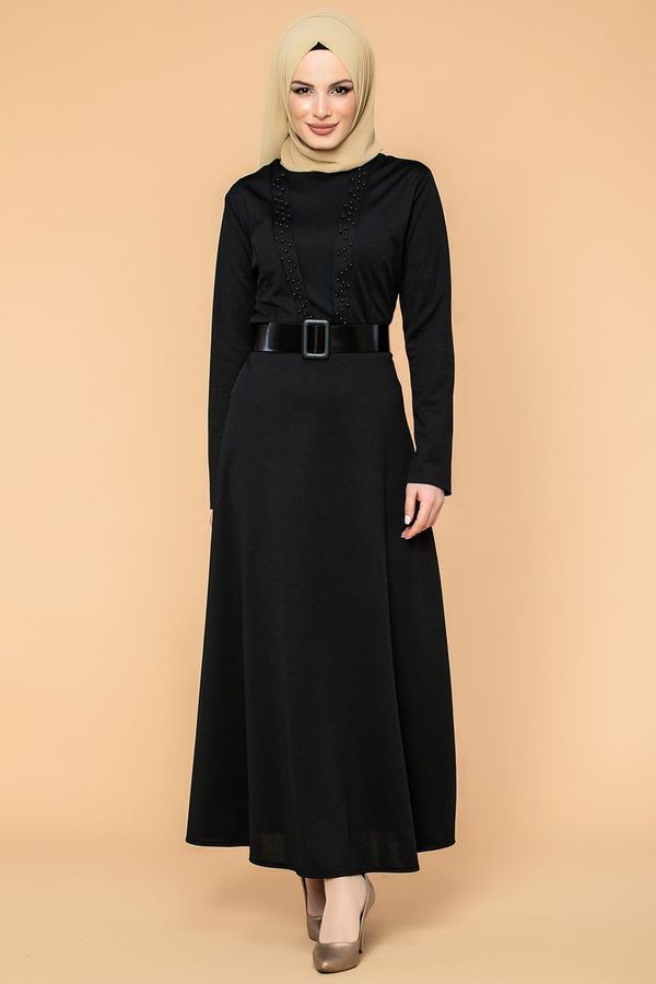 Kalın Kemerli İncili Tesettür Elbise-3572 Siyah