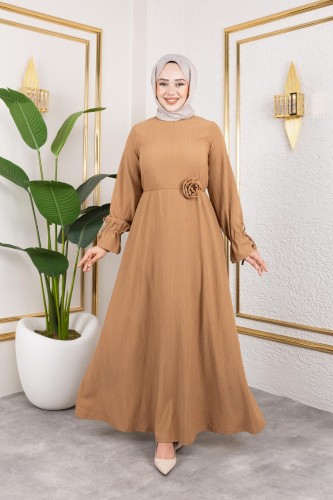 Modaebva - Kol Büzgülü Gül Detaylı Elbise-5030 Latte