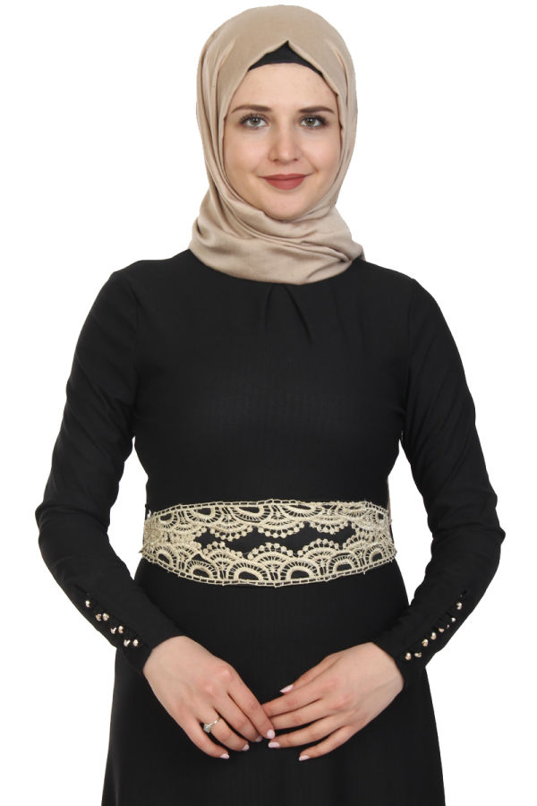Kolları Düğmeli ve Kemer Varak İşlemeli Elbise-Siyah0082