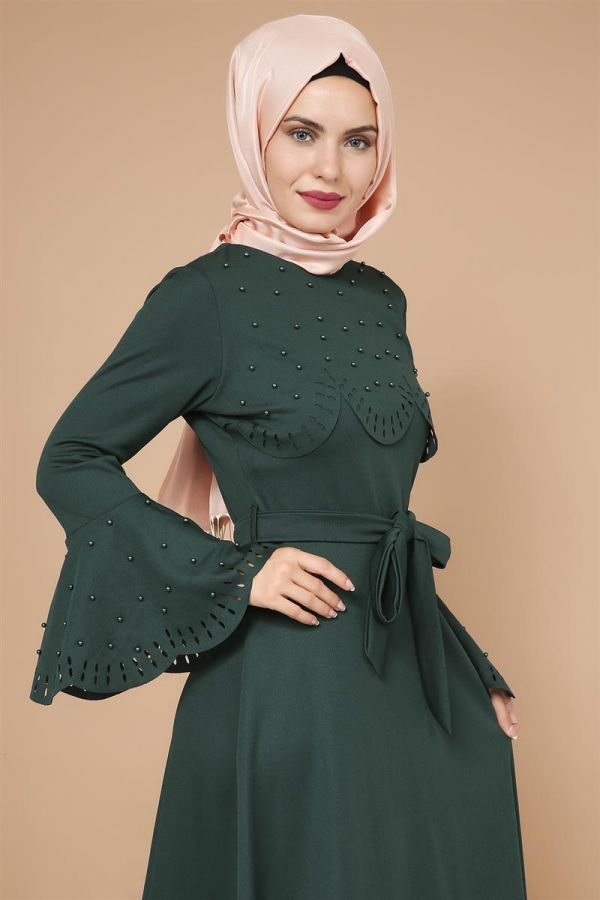 Lazer Kesim İncili Tesettür Elbise-3563Zümrütyeşili