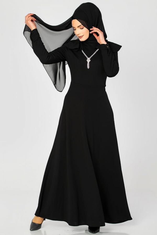 Omuz Fırfırlı Kolyeli Tesettür Elbise-2060 Siyah