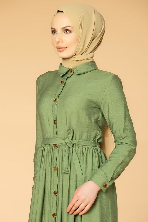 Önden Düğmeli Ayrobin Tesettür Elbise-4070 Yeşil