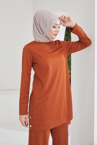 Yanlardan Düğmeli Tesettür Takım-3084 Kiremit - 3